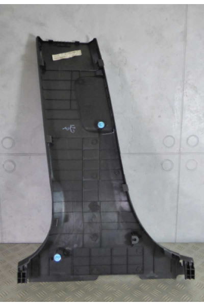 Hyundai İ20 Sağ Orta Direk Alt Trimi 85846-C8000