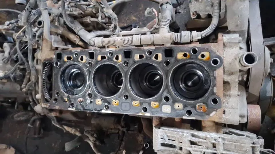 Hyundai̇ HD75 Yarim Motor