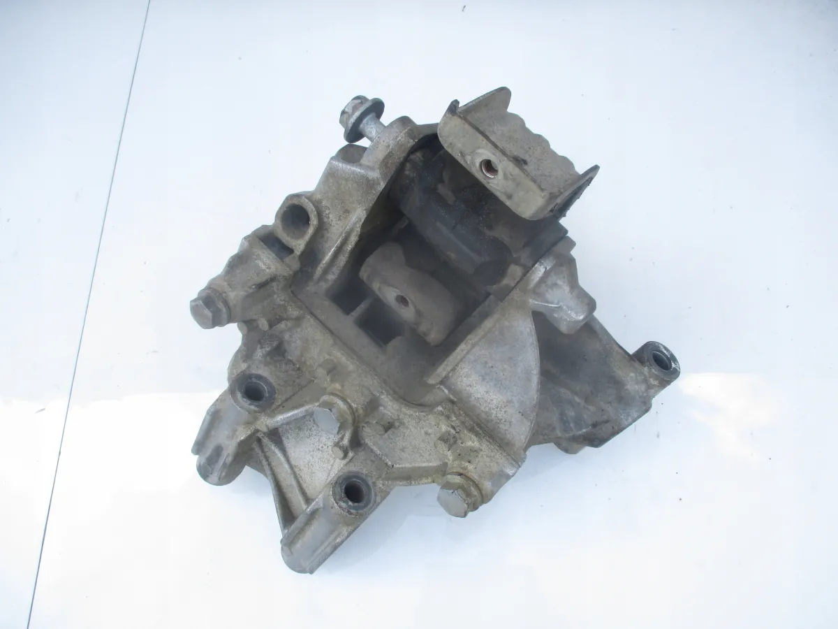 070199343B-A T5 Caravella 2.5 Motor Takozu Wg Grup