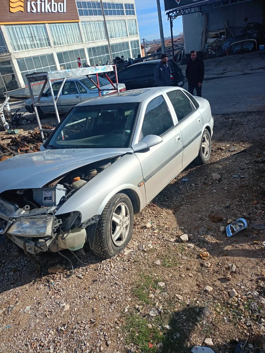 Opel Vectra Sol Ön Kapi Hatasiz Orji̇nal