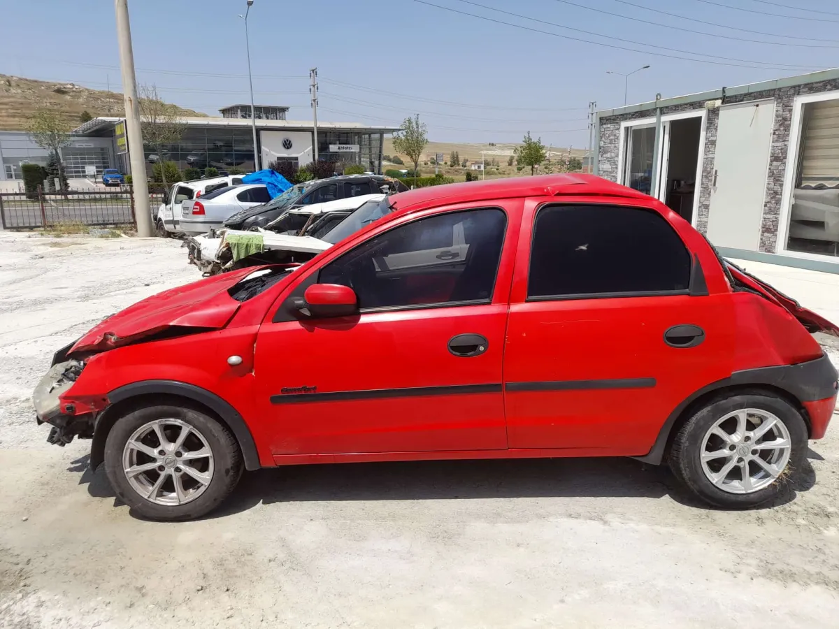 Opel Corsa 1.2 Otomatik Yedek Parça